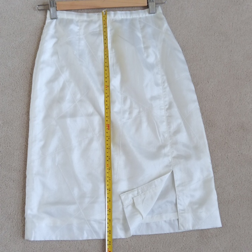W12" L22.5" Satin White Lines Skirt with Decorative Stitching & Front Side-Slit